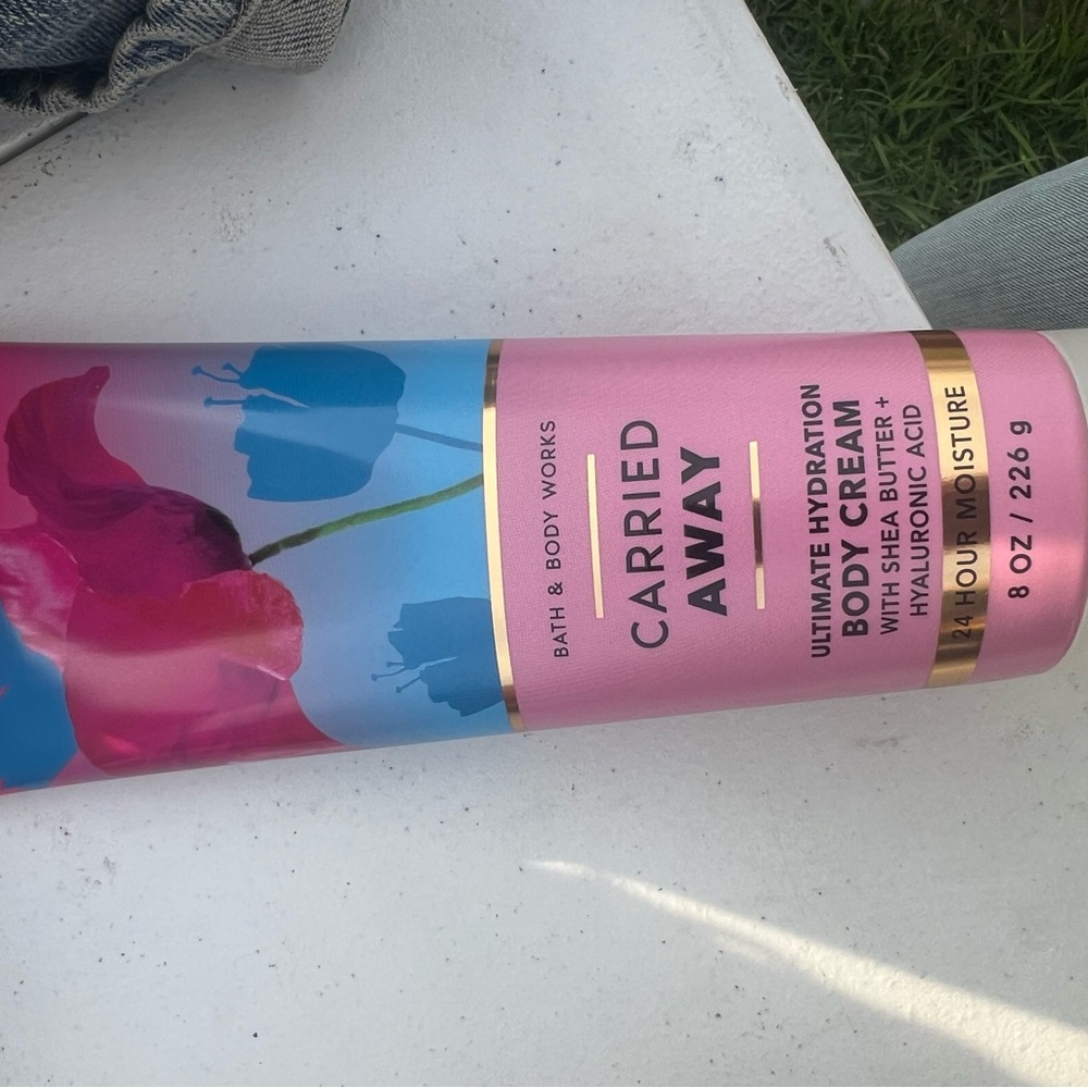 Bath & Body Works Carried Away Pink and Blue Body Cream